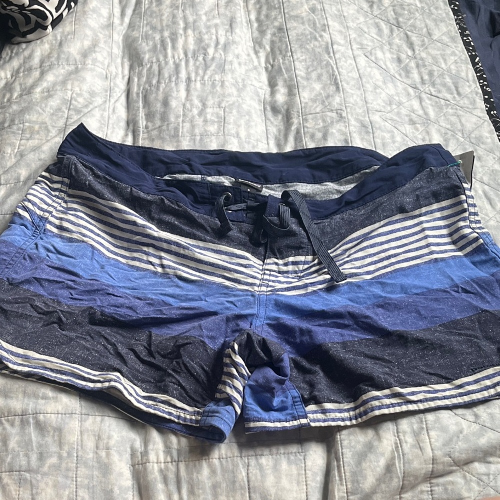 Patagonia Women’s Blue Stripe board shorts